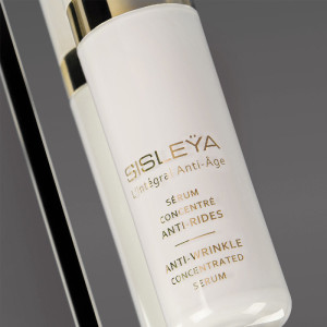 SISLEŸA L'INTÉGRAL ANTI-AGE SERUM KONZENTRAT ANTI-FALTEN SISLEŸA L'INTÉGRAL ANTI-AGE SERUM KONZENTRAT ANTI-FALTEN